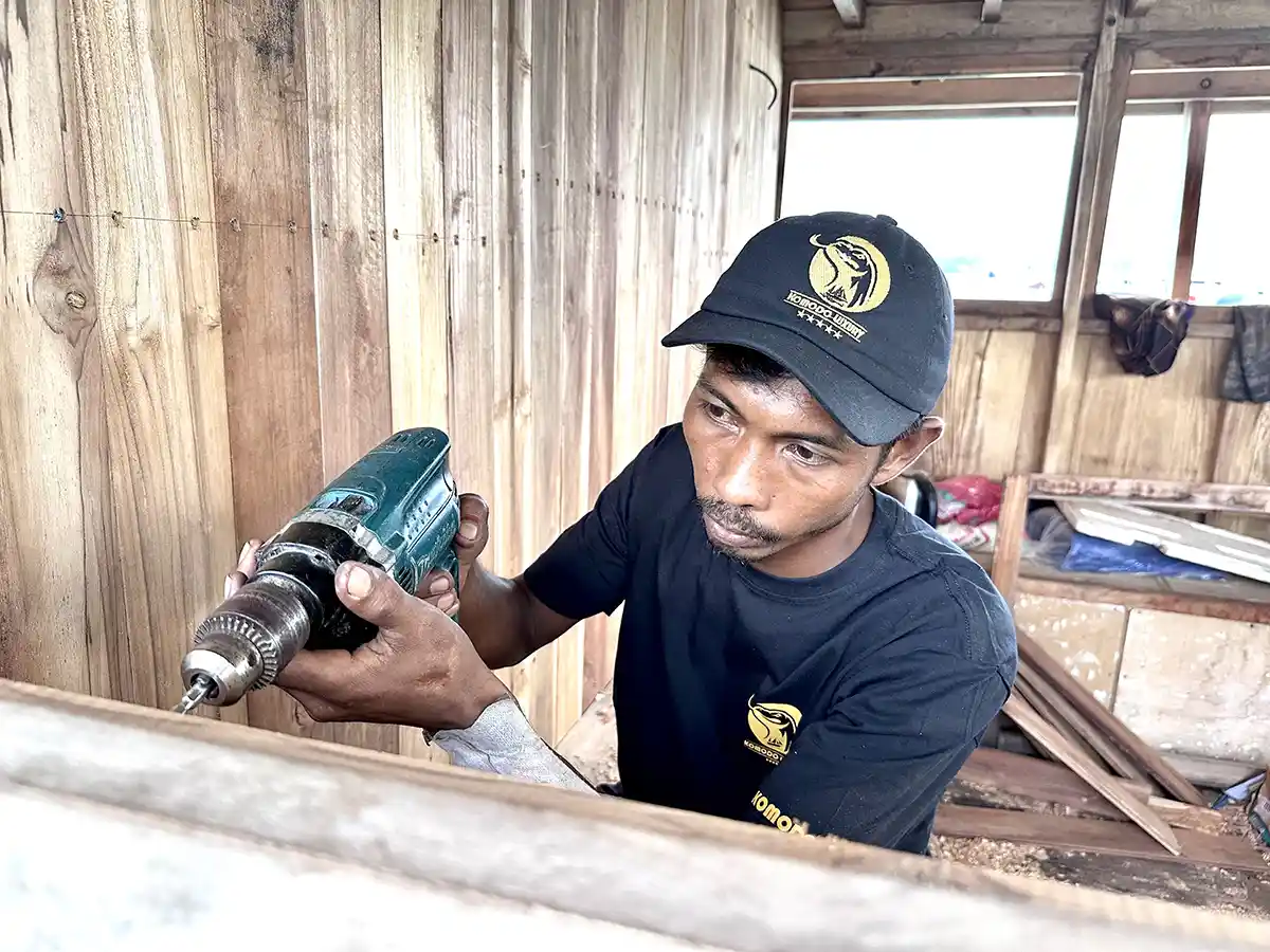 Boat-Construction-in-Indonesia-1