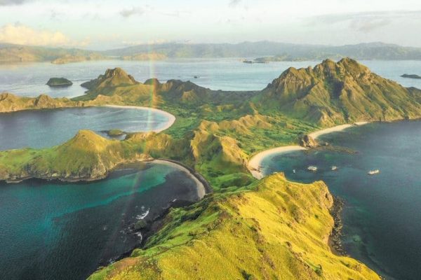 Travel Guide to Padar Island, Indonesia – Must Visit in Labuan Bajo